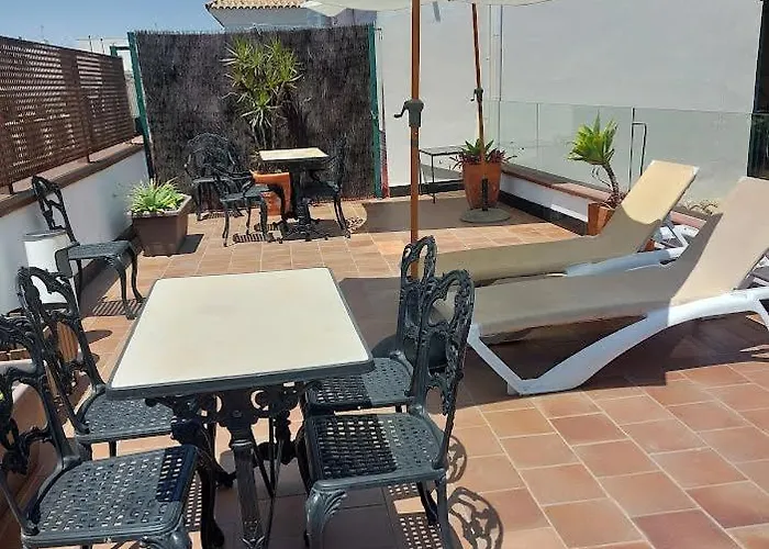 Patio Cartuja Apartment *